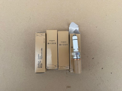 04E905601B - Свеча зажигания ауди