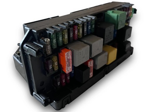 MERCEDES E KLASA W212 compartment of fuses 2129006924 @M