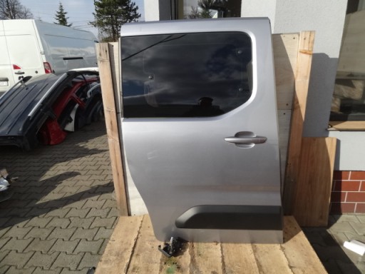 Opel combo e xl 2019 задні двері права ковзання