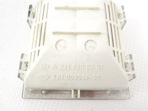 light Mercedes W221