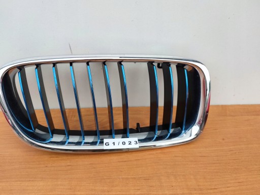 BMW F30 F31 desna rešetka maska bubreg maska okvir