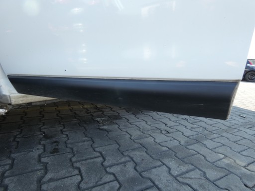 НАКЛАДКА ДВЕРІ ПЕРЕДНЯ ЛІВА DACIA DOKKER VAN FURGON 2017-2021 р.в.