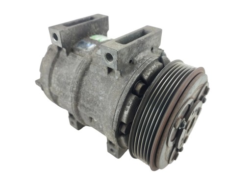compressor of the air conditioning VOLVO S40 and 1.6 16V 109KM