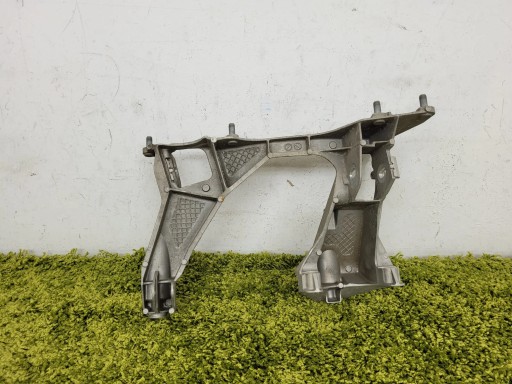 98133115106 - Кронштейн крепления коляски левый задний 982 718 boxster