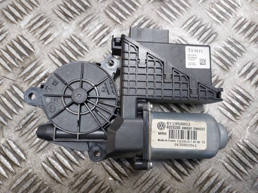 Моторчик склопідйомників передній лівий skoda roomster i 6y2959802