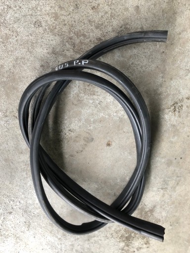 SUBARU LEGACY VI 6 ПРОКЛАДКА ДВЕРЕЙ ПЕРЕДНЯ ПРАВА 15-