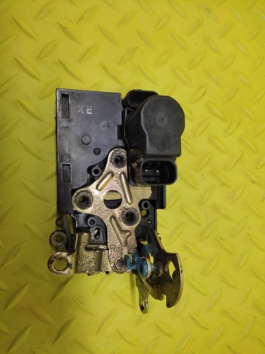 SUZUKI FORENZA de la Serrure Portière Droite Avant