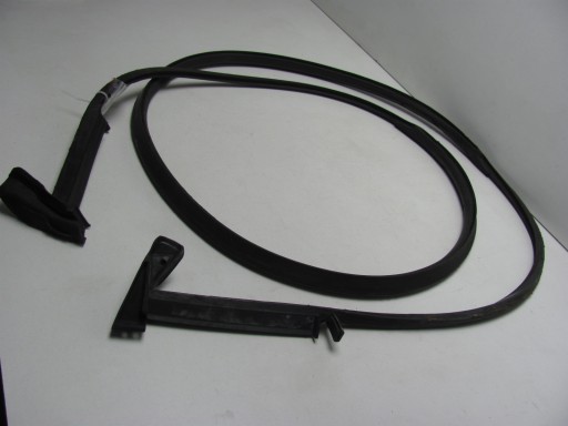 Mercedes R129 SL Ущільнювач рами переднього вікна