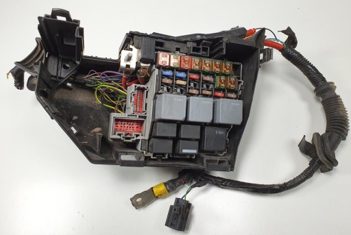 6G97-14A076-CA - Блок предохранителей land rover discovery l550