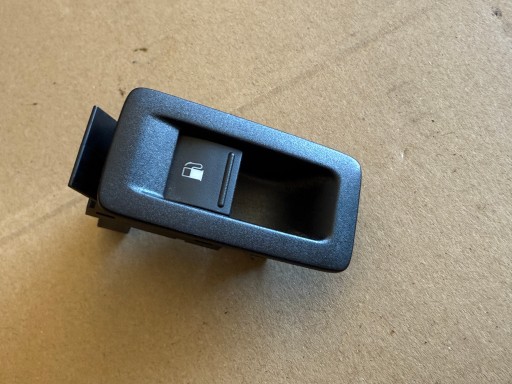 VW TOURAN et LIFT Interrupteur pour l’ouverture Volet Réservoir Carburant 1F0959527