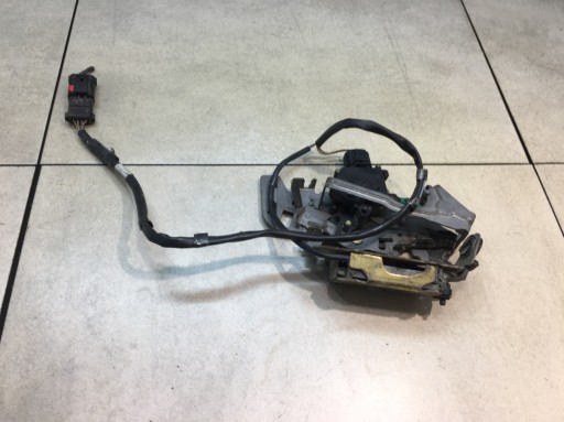 lock door right rear part DODGE CARAVAN IV 4 PIN