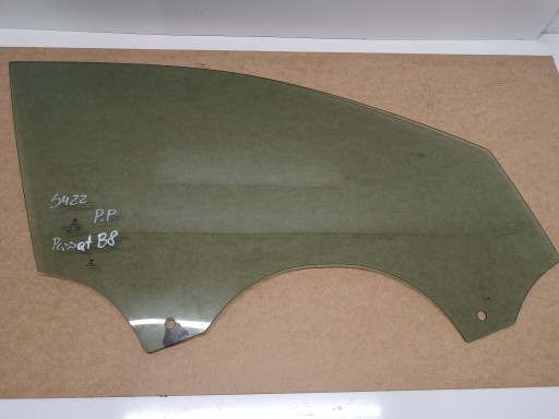 14- - VW PASSAT B8 14-ветровое стекло справа