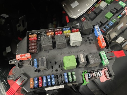 a2215406801 - Бокс-модуль sam w221 w216 2215406801 в сборе