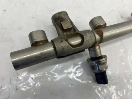 injection ramp 2.0 TFSI AUDI A5 F5 8W 06L133317N