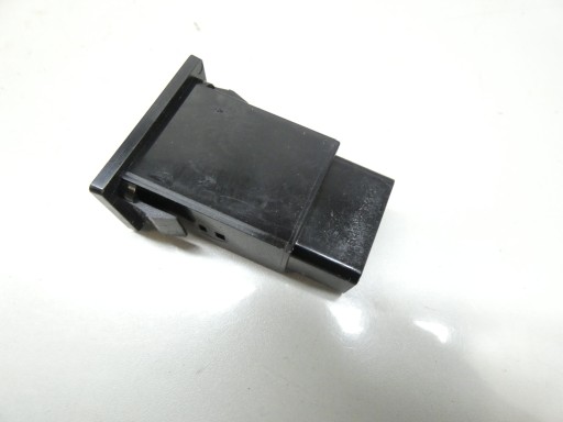 switch button TRC OFF TOYOTA AVENSIS T25 03-09 TR8801