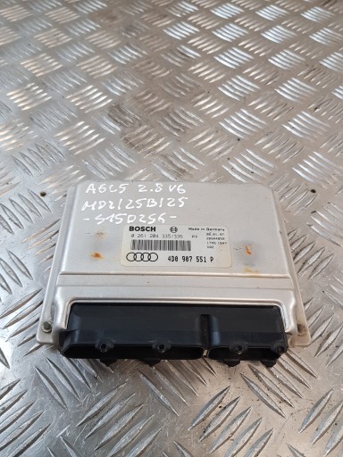 control unit of the engine AUDI A6 C5 2.8 V6 4D0907551P