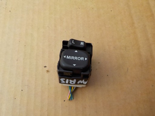 switch regulation of mirrors toyota auris and 2009r