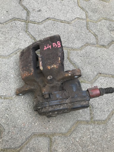 Strmene brzdové ľavý pravý zadok AUDI A4 B8