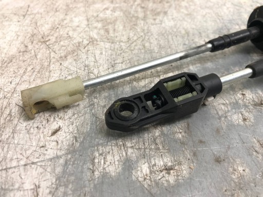 ropes changes of the gear SUZUKI SWIFT MK6