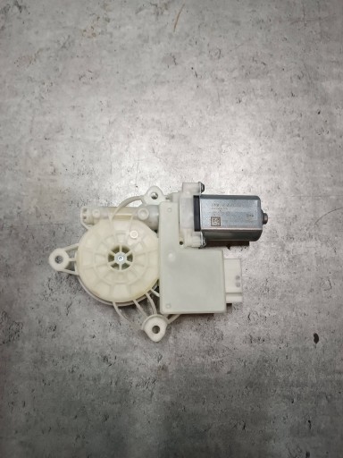 9450071 - Моторчик заднього лівого скла bmw x5 g05