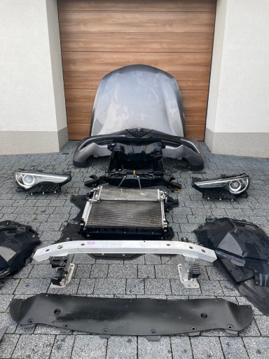 Полный передок Alfa Romeo Stelvio 21-го года выпуска.