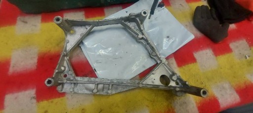 04l145173j кронштейн крепление интеркулера