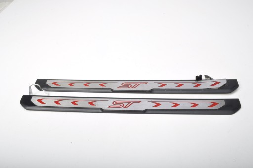 CM51-A132K14-DD CM51-A132K15-DD - FIESTA MK7 БІЧНІ СПІДНИЦІ ПЕРЕДНІ НАКЛАДКИ ST