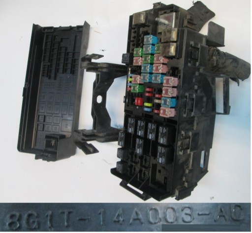 8G1T-14A008-AC - Ford flex 08- 3.5 блок предохранителей