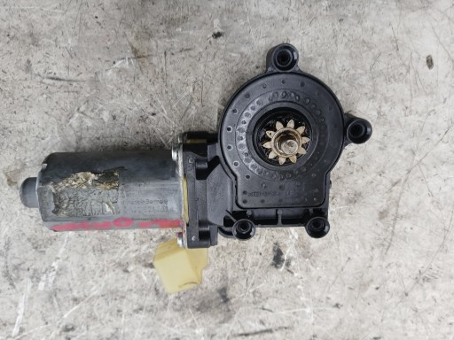 VOLVO V70 II Motor Fenster rechts vorne 0130821761