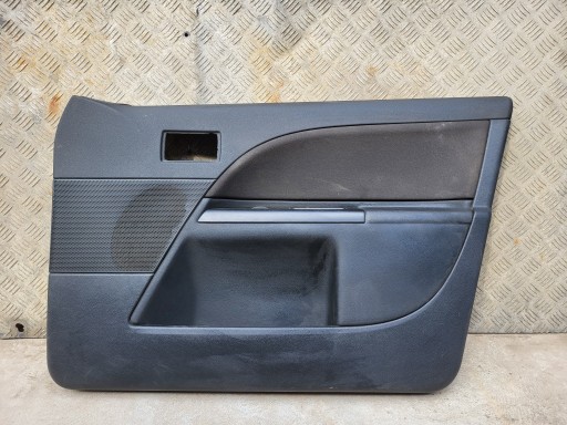 FORD MONDEO MK3 Bok dvere pravý predok