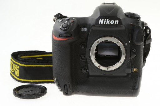 美品 5274ショット 】Nikon D5500 ボディー ニコン [管Ni1576 美品 5274ショット 】Nikon D5500 ボディー ニコン [管Ni1576