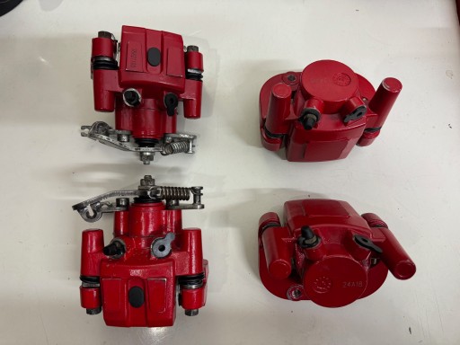 LIGIER MICROCAR ТОРМОЗНОЙ СУППОРТ ЛЕВЫЙ И ПРАВЫЙ ЗАДНИЙ ПЕРЕДНИЙ ОРИГИНАЛ ИДЕАЛЬНОЕ СОСТОЯНИЕ