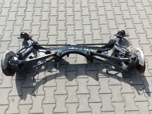 BMWU06BELKATYŁ - Bmw u06 220d балка задньої підвіски повна балка поперечні важелі bmw u06 балка задня