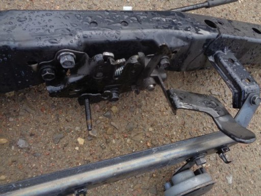 7777766 - Nissan Juke замок капота капота