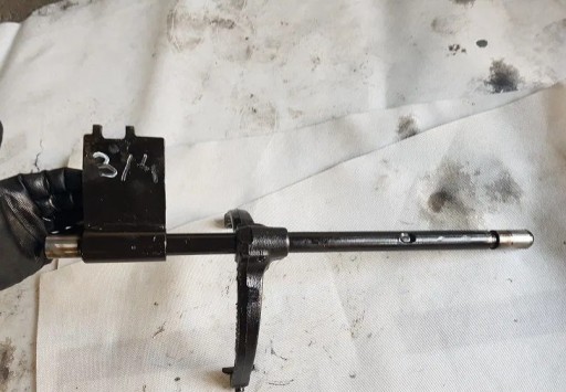 ВИЛКА ПОВОДОК ПЕРЕКЛЮЧЕНИЯ ПЕРЕДАЧ КОРОБКА ПЕРЕДАЧ ZF