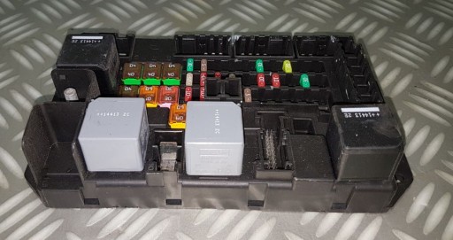 EW9314N030AA - Блок предохранителей подъемника jaguar xj x351 блок предохранителей bsi ew93-14n030-aa