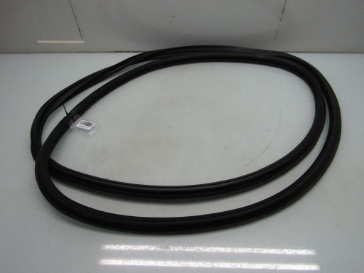 HR-V III 22R ПРОКЛАДКА ЗАДНІХ ДВЕРЕЙ БАГАЖНИКА