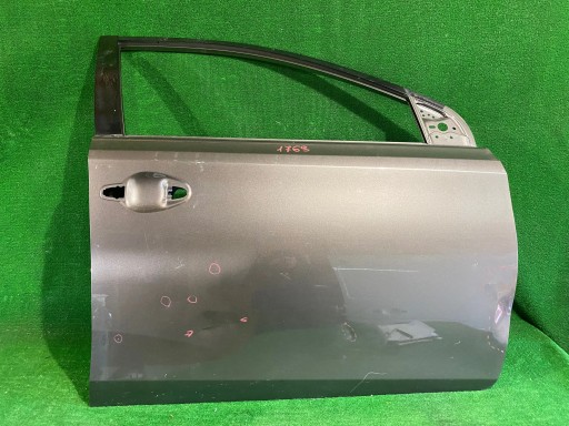 door right front TOYOTA AURIS II