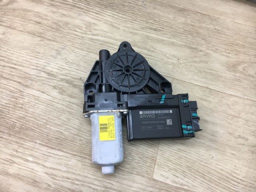 Электродвигатель стеклоподъемника volvo s90 левый задний 31674761