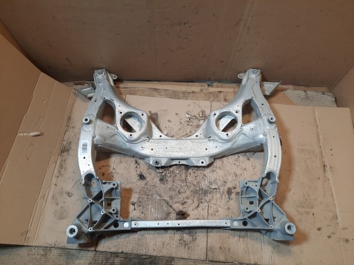 BMW F11 OE axle beam 6797643 axle beam axle beam subframe