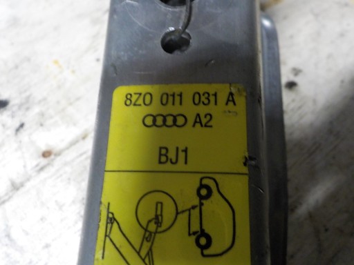 AUDI A2 Fensterheber Schalthebel Kugelkopf WKRETKA lock with key 8Z0011031A 650kg
