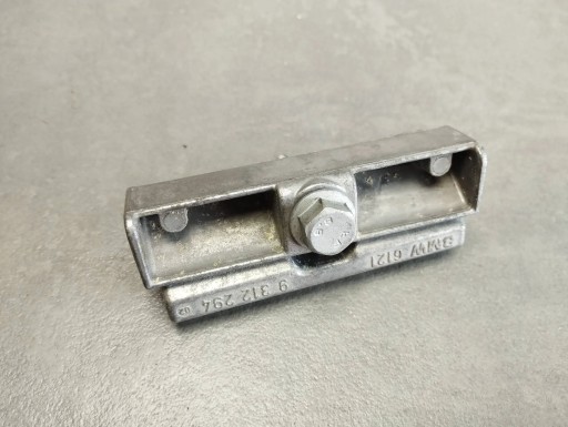 BMW 7 G11 staffa per batteria 9312294
