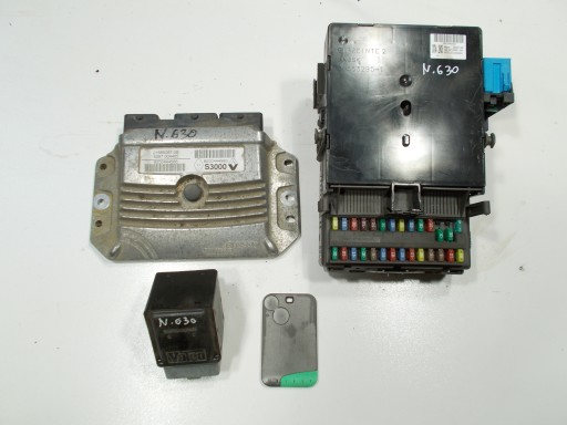 Ordinateur Montage STARTOWY IMMO RENAU LAGUNA II 2.0 16V 8200444583 8200444586
