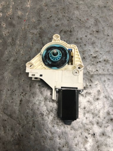 motorček Okná ľavý predok AUDI A4 B8 LIFT SEDAN 8K0959801A