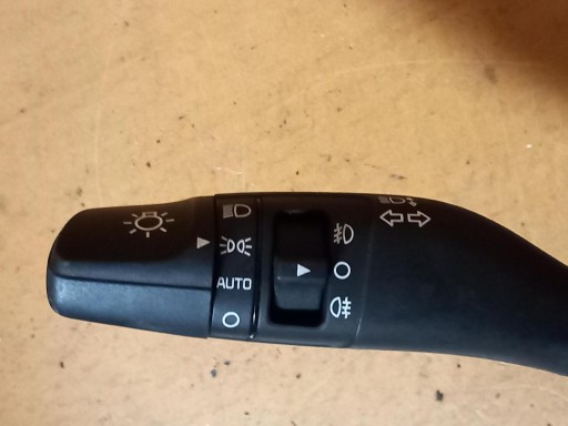 steering wheel levers and controls KIA CARENS IV 13-19
