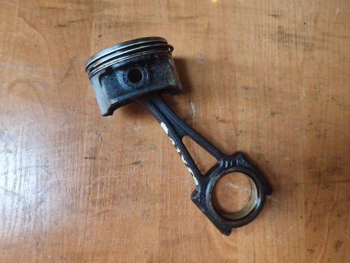 ПОРШЕНЬ З ШАТУНОМ OPEL Z12XEP