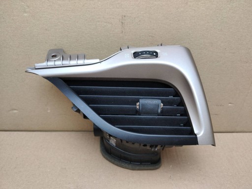 grid air conditioning devices left side upper Jeep Cherokee 5 2014 75529A01