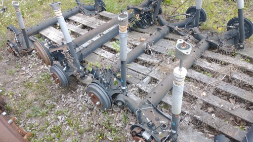 Ford ka plus задній міст задня підвіска