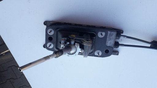 VW TOURAN 1T Mecanisme levier vitesse Mécanisme levier vitesse Engrenage 1T0711049AD