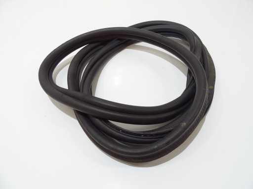 gasket bonnet boot BMW E88 7208105